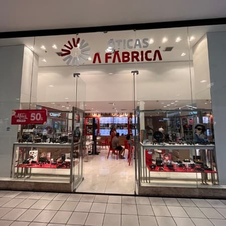 Imagem de interna da loja óticas a fabrica