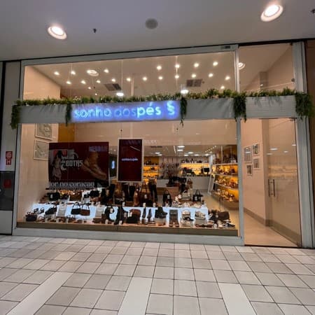 Imagem de interna da loja sonho dos pés