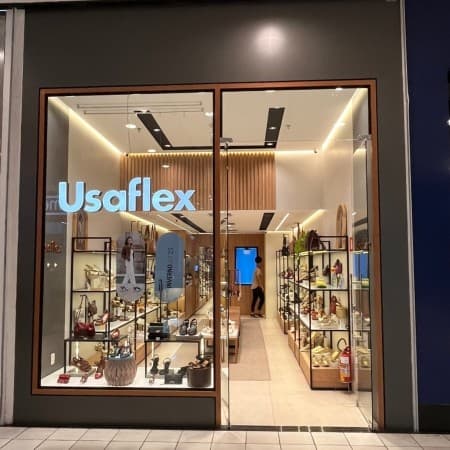 Imagem de interna da loja usaflex