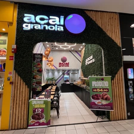 Imagem de interna da loja açai granola