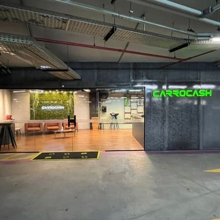 Imagem de interna da loja carro cash