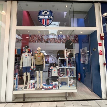 Imagem de interna da loja casa do tricolor