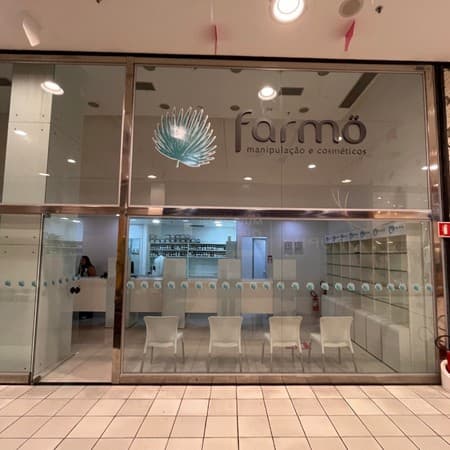 Imagem de interna da loja farmo