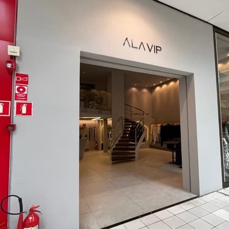 Imagem de interna da loja ala vip