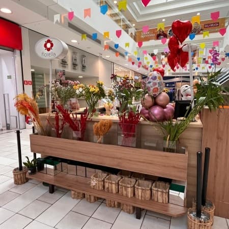 Imagem de interna da loja florela