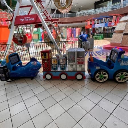 Imagem de interna da loja youplay cars