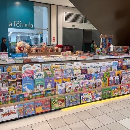 Imagem de interna da loja ponto cultural