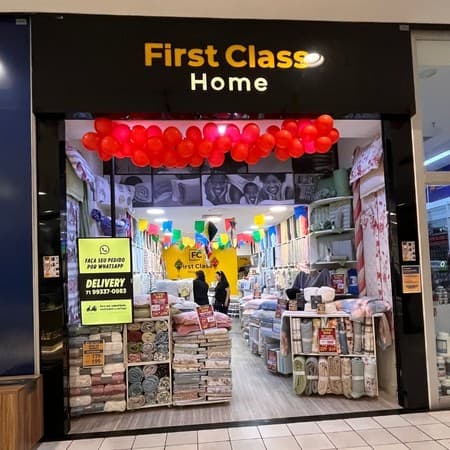 Logo da loja first class